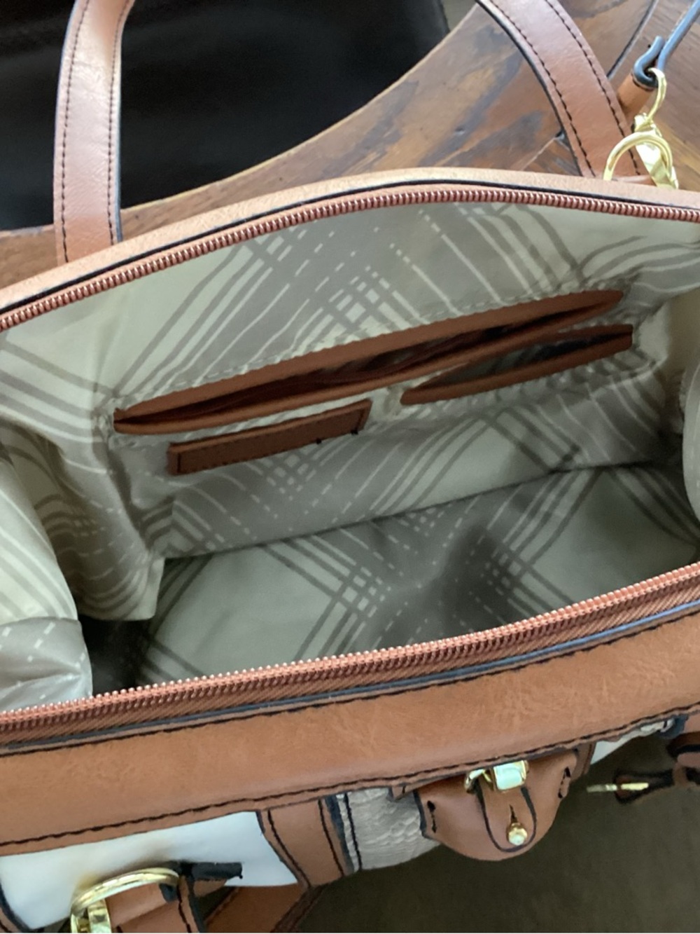 Cream and Tan Women's Satchel Handbag, no marks in or out - Picture 5 of 6